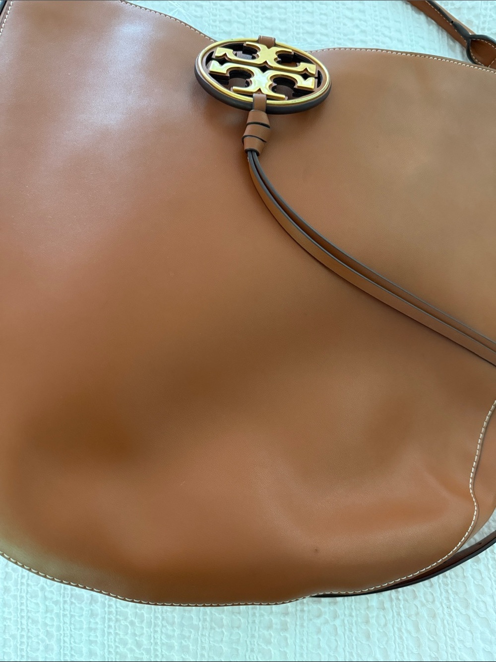 TORY BURCH Miller Metal Slouchy Hobo Bag in Dust Bag - Picture 7 of 12